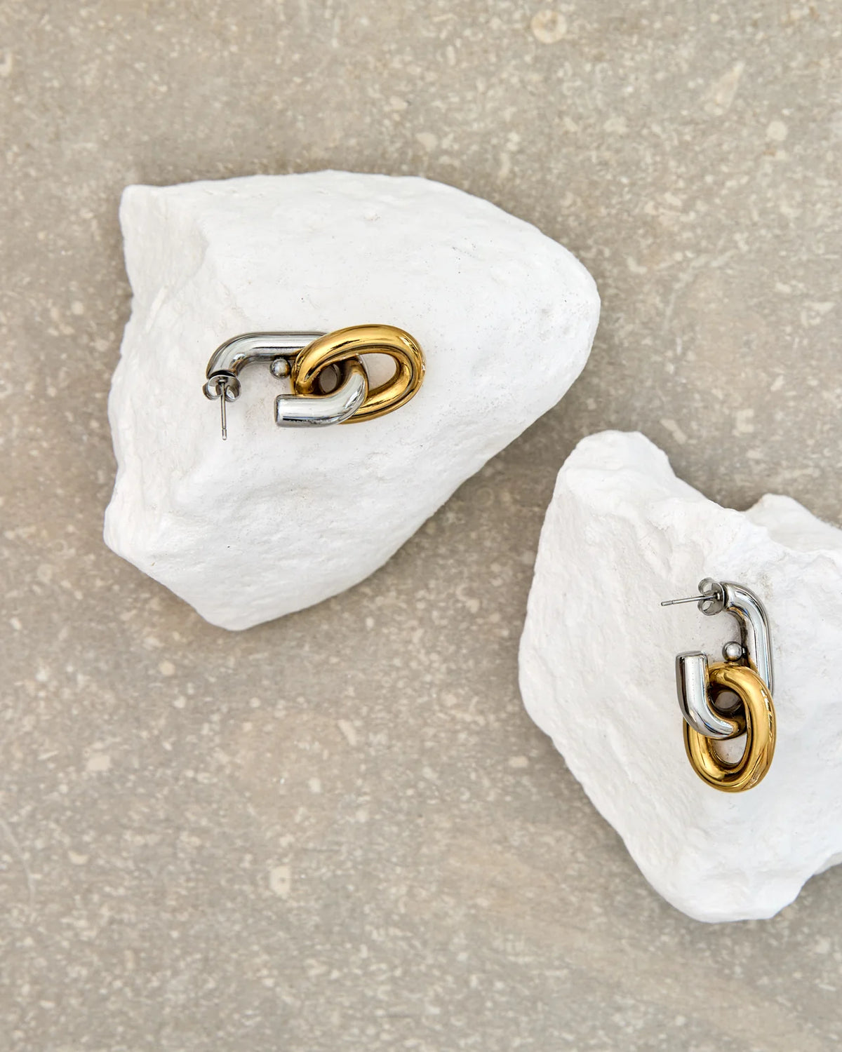 Chalk Chunky Link Earrings in Gold/ Silver