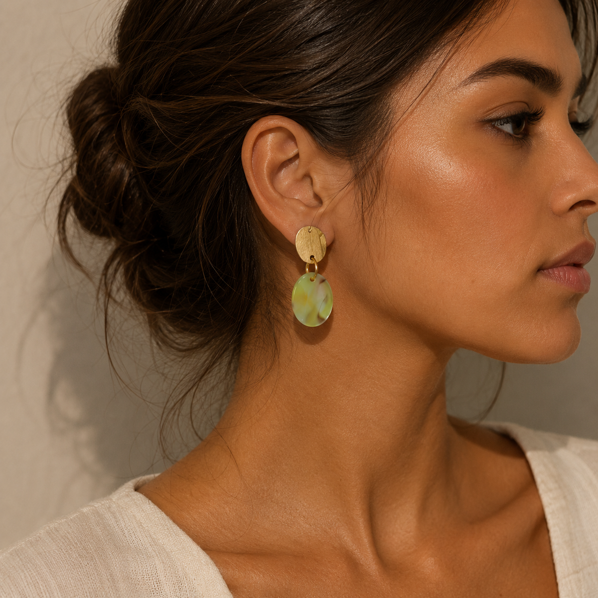 Eva Petite Resin Earrings in Yellow/Brown