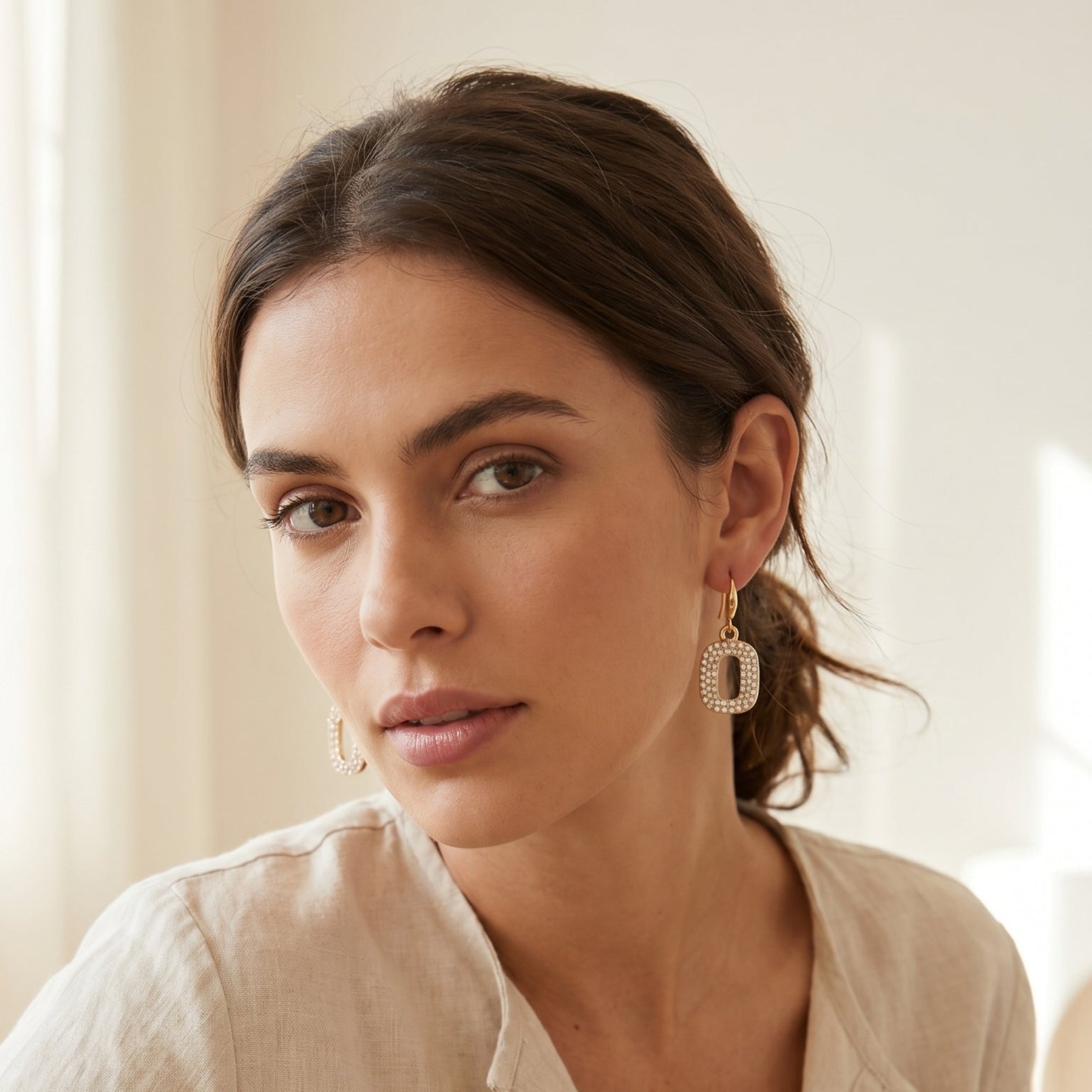 Oval drop earrings