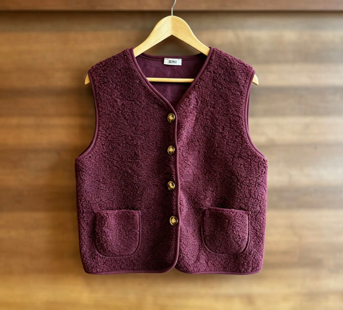 Teddy Gilet In Plum